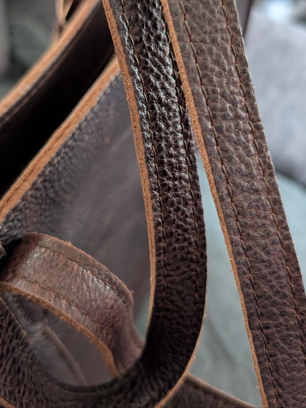 Portland Leather Large North/South Lola Crossbody Tote in Coldbrew - Picture 7 of 8